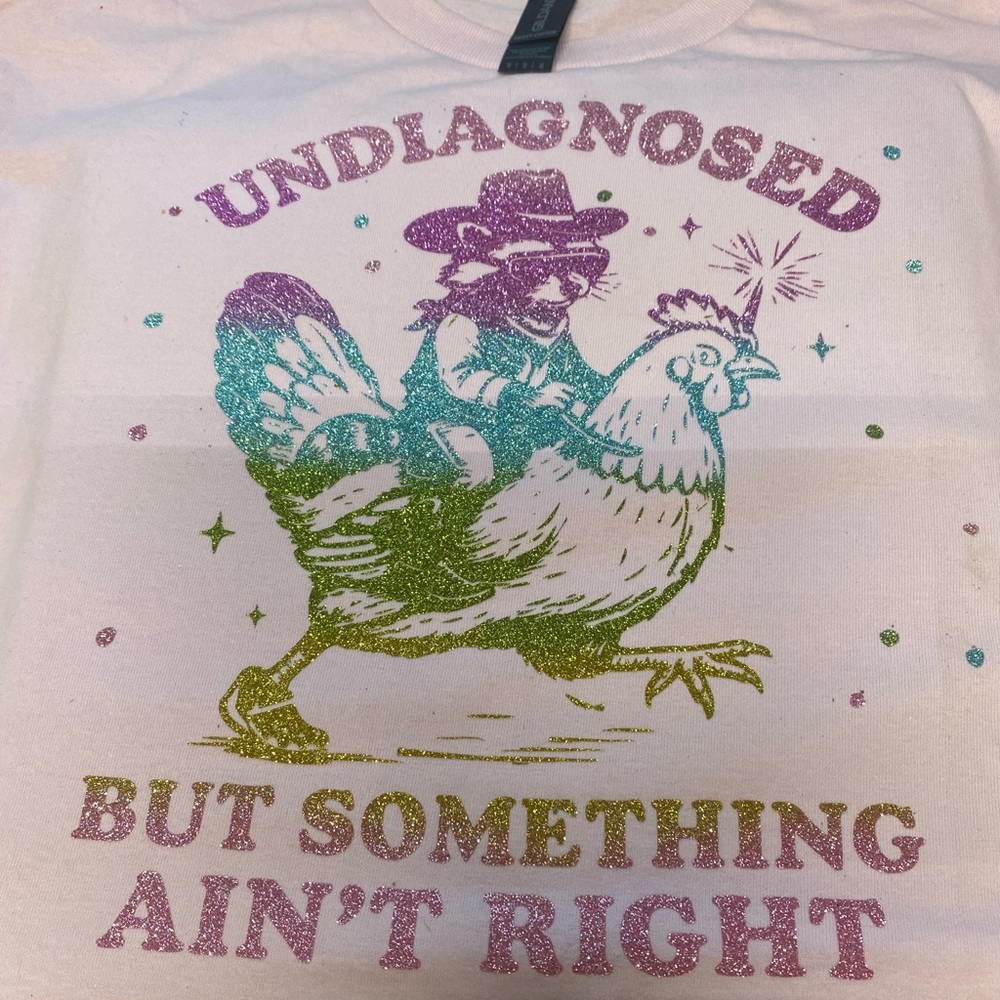 Undiagnosed BRAND NEW graphic Glitter Design Pink Size Medium